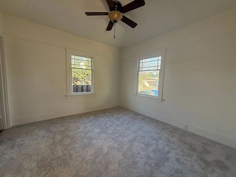 1196 W Latimer Ave - Photo 7 of 8