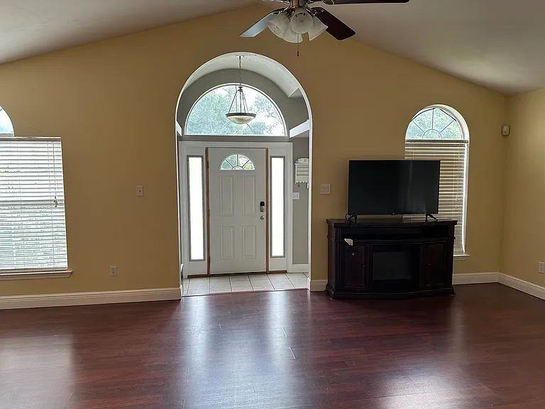 18098 Petoskey Cir - Photo 2 of 18