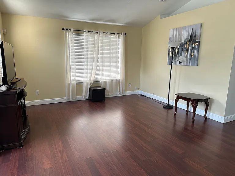 18098 Petoskey Cir - Photo 5 of 18