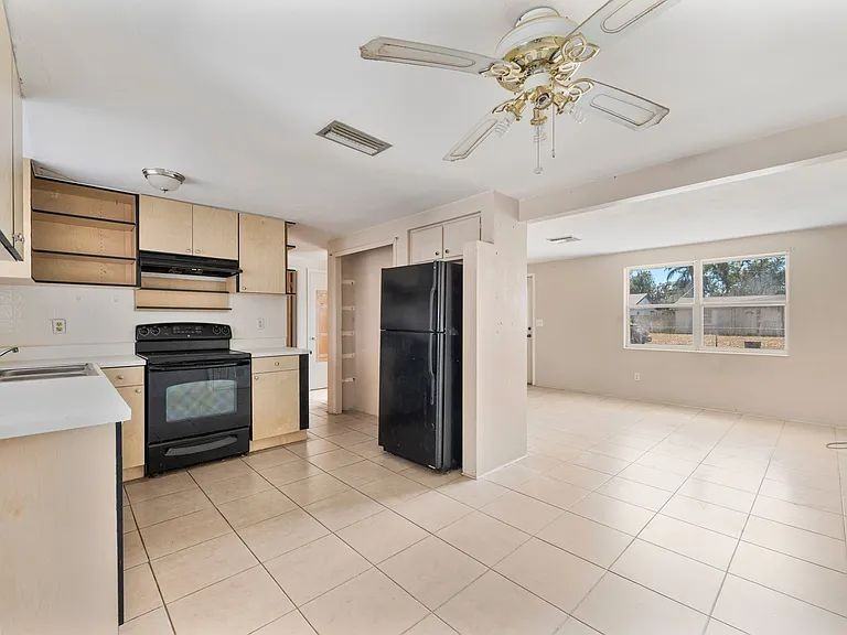 4719 Blossom Dr - Photo 4 of 13