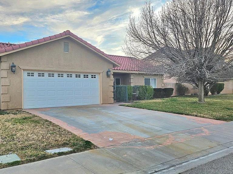9578 Village Pkwy - Photo 2 of 21
