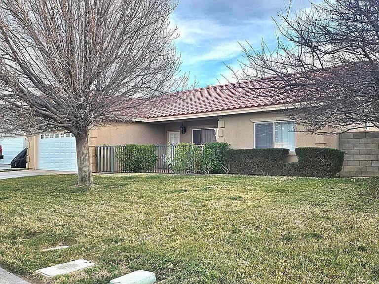 9578 Village Pkwy - Photo 3 of 21