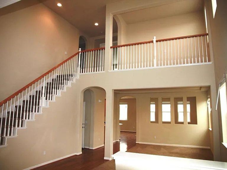 1461 Cliff Swallow Dr - Photo 2 of 16