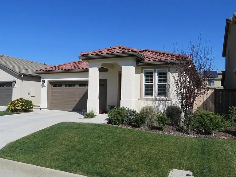 4821 Tusk Way - Photo 2 of 20