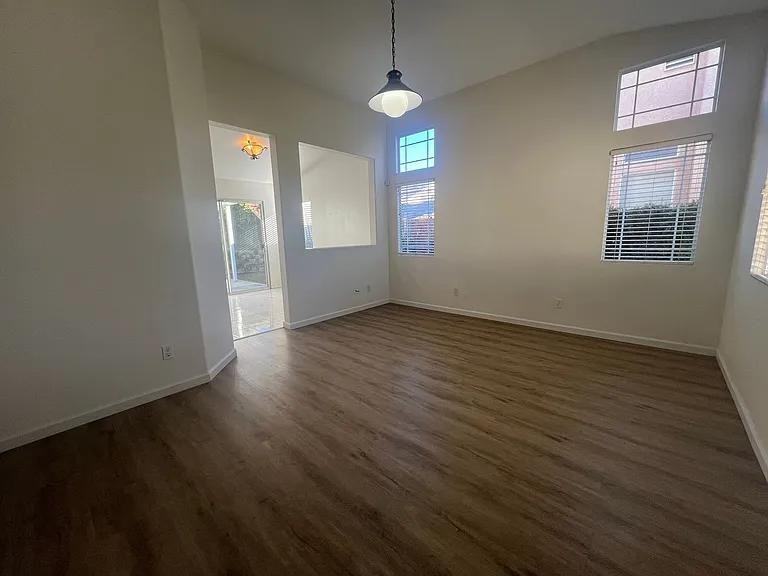 19548 Botany Bay Rd - Photo 3 of 4