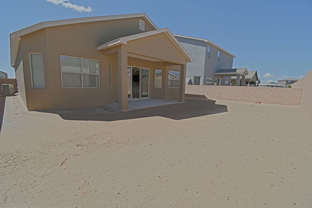 2546 Camino Plata Loop Ne - Photo 3 of 11