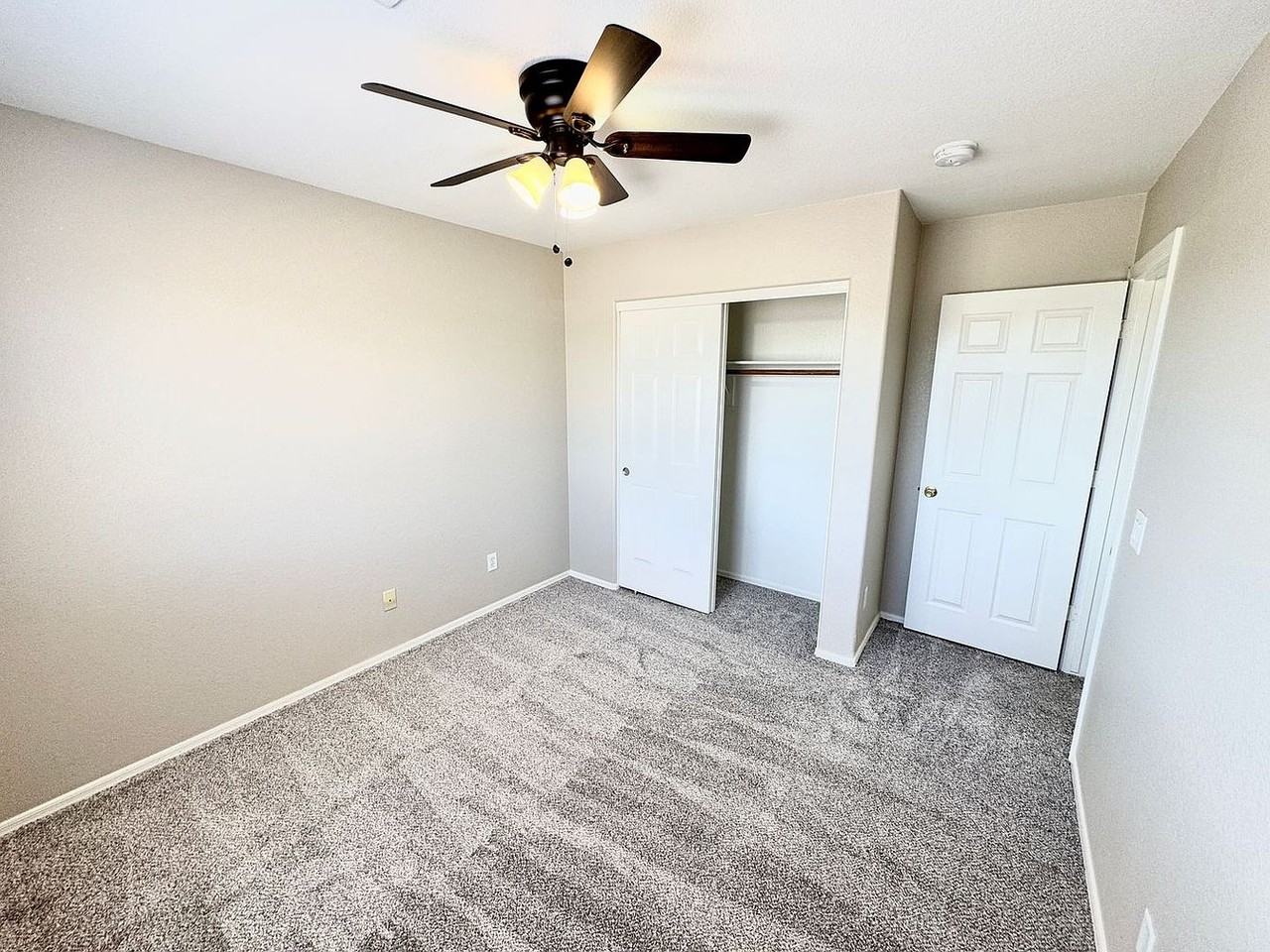 12351 W Sherman St - Photo 3 of 23