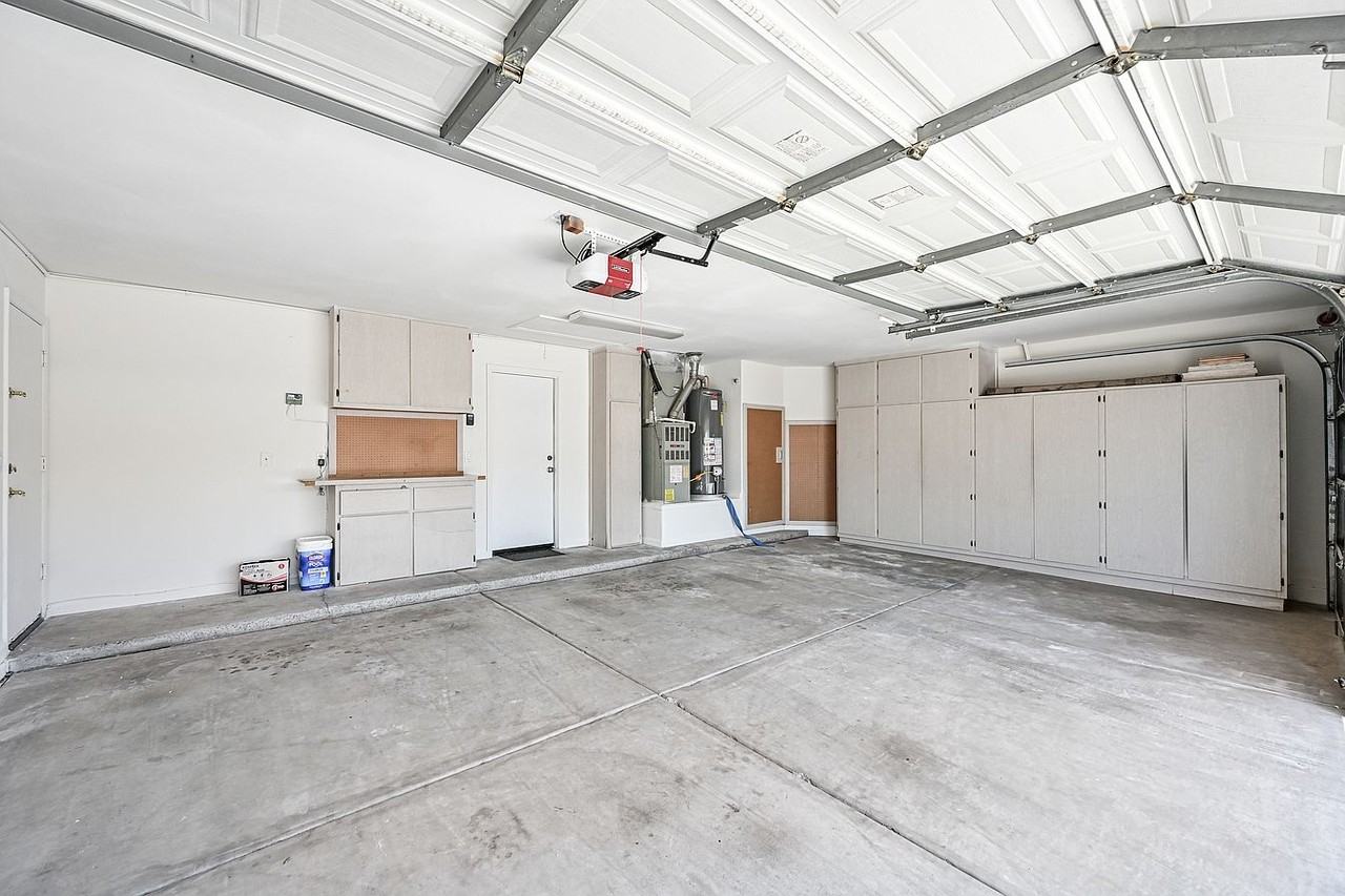 4510 E Gold Poppy Way - Photo 3 of 18