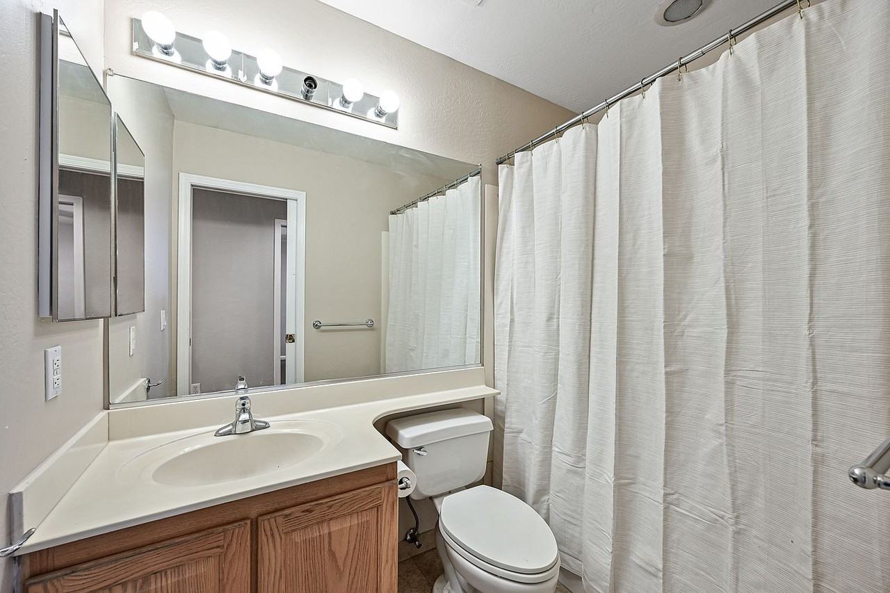 4510 E Gold Poppy Way - Photo 5 of 18