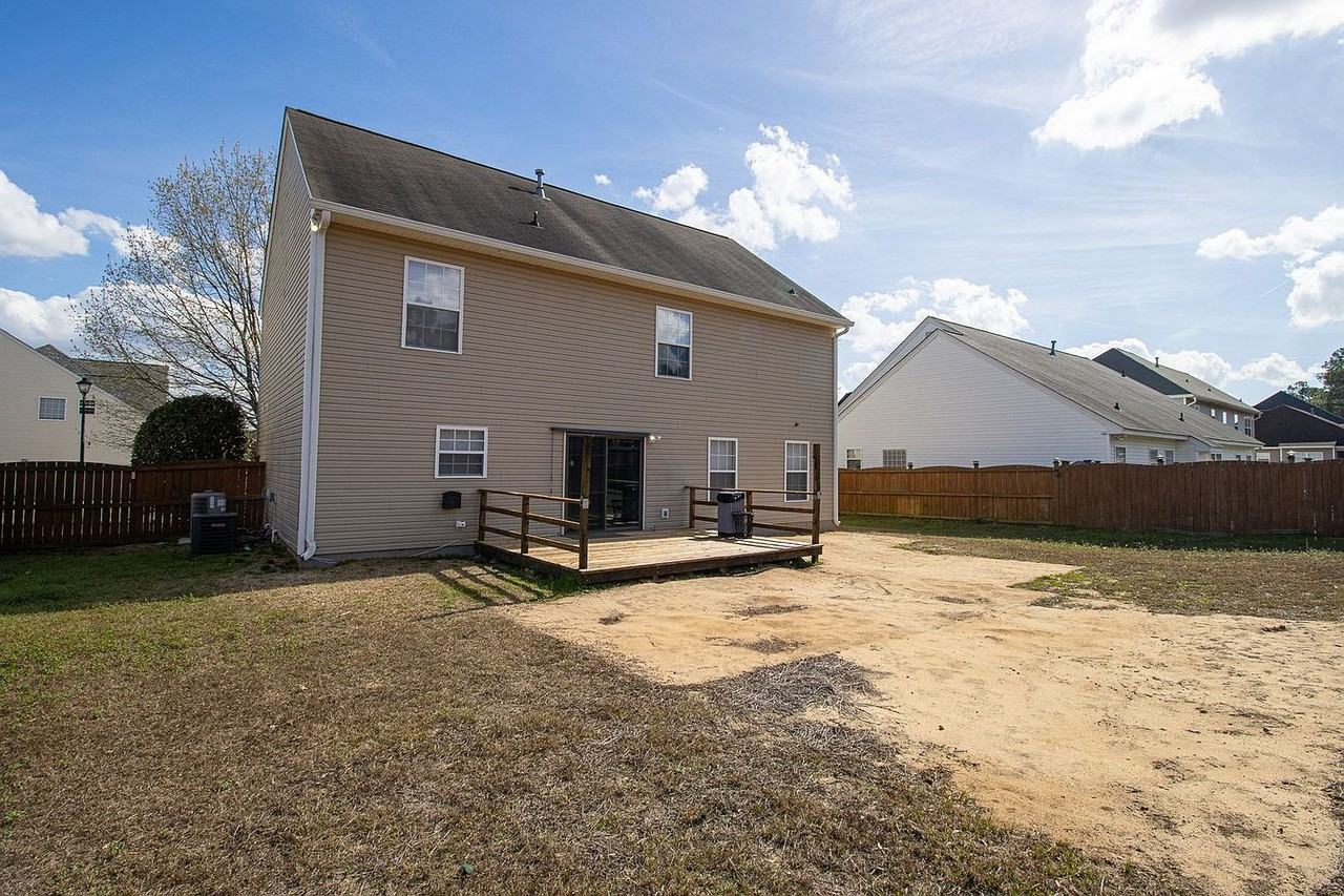 1473 Legion Dr - Photo 3 of 42