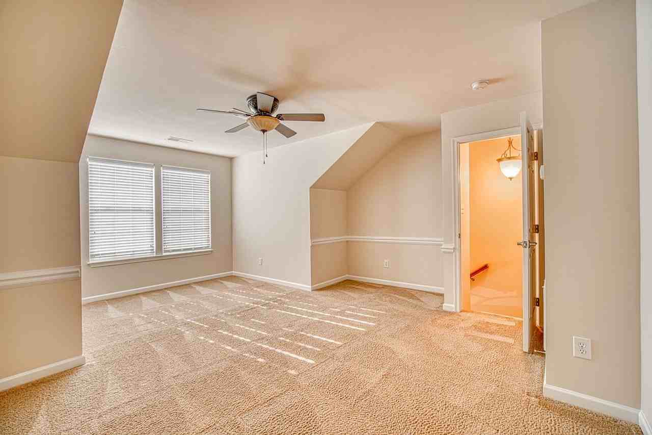 14 Suwannee Ct - Photo 2 of 45