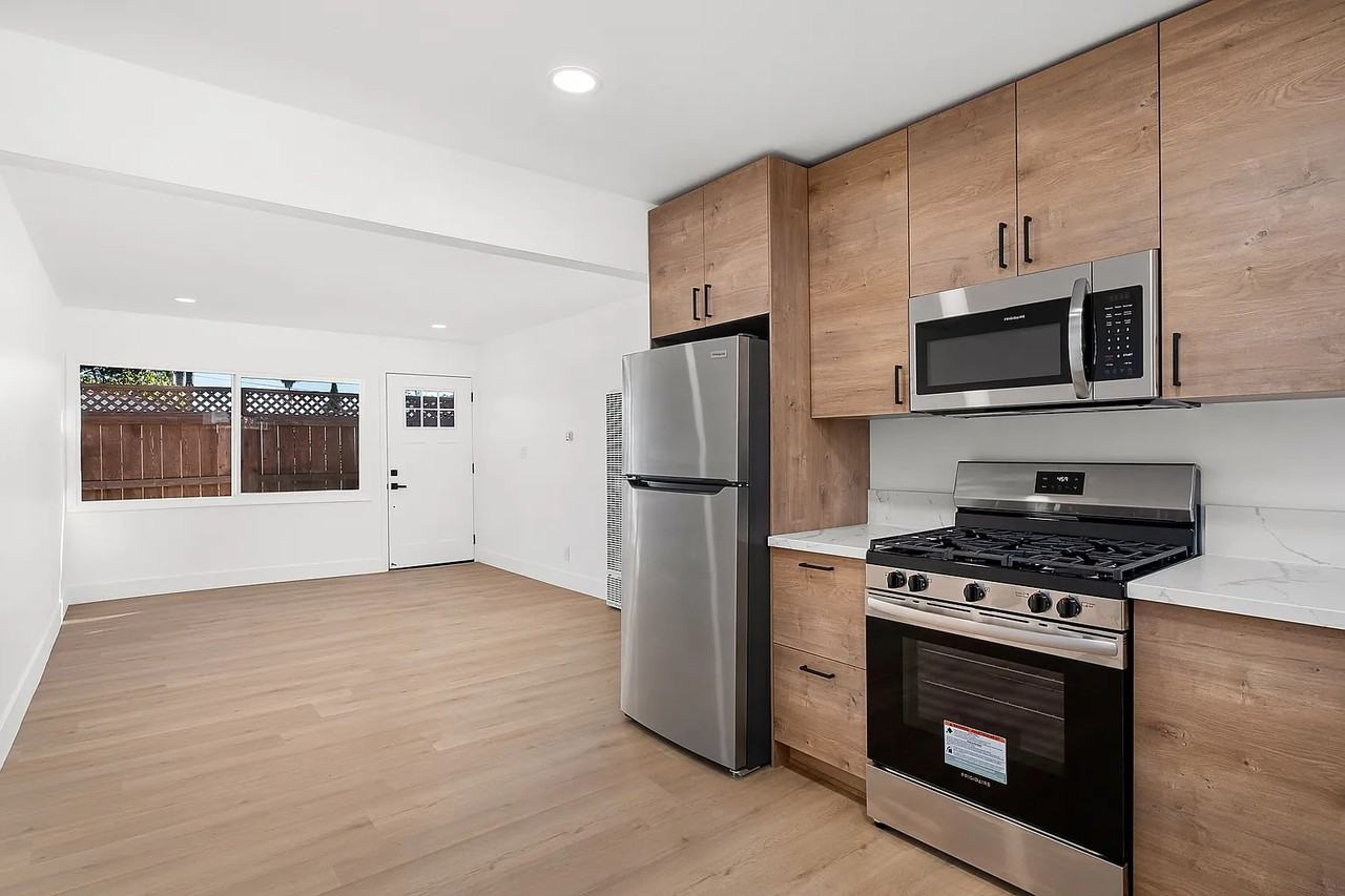 4227 Swift Ave - Photo 2 of 13