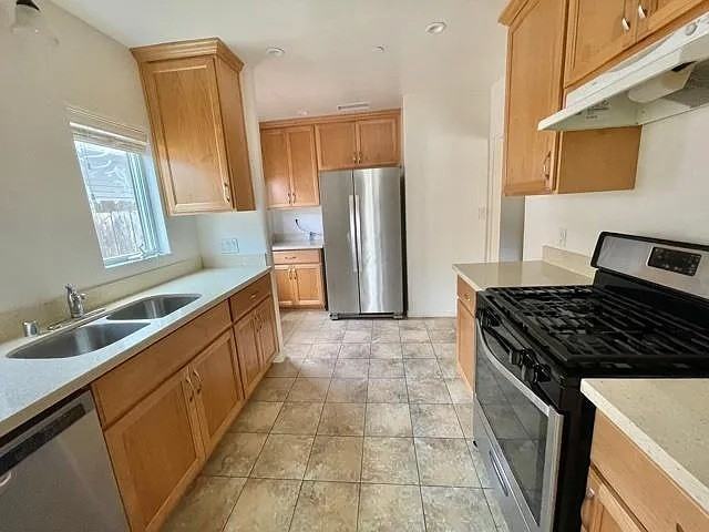 4257 Menlo Ave - Photo 3 of 20