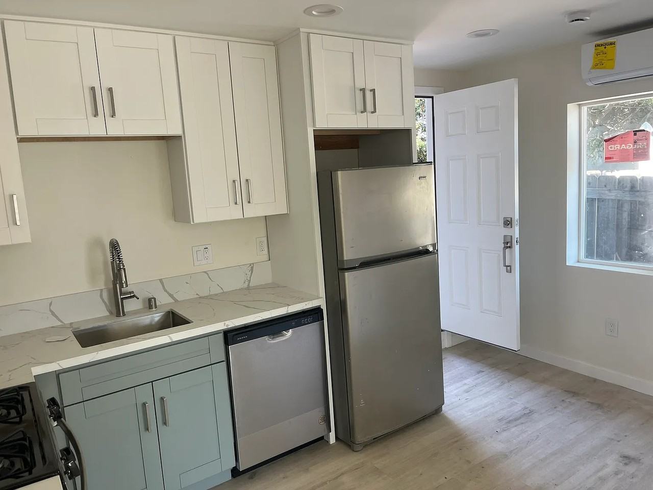 5374 W Falls View Dr - Photo 3 of 13