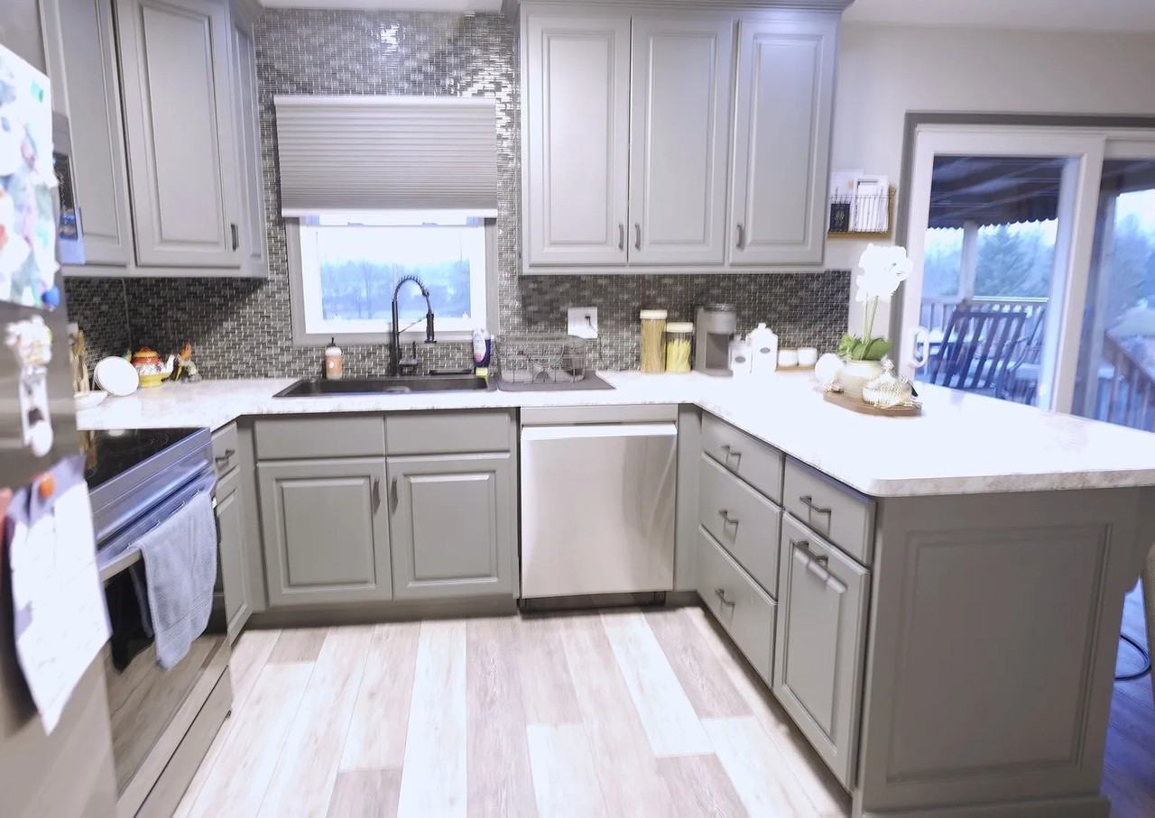 807 Terrace Dr - Photo 2 of 8