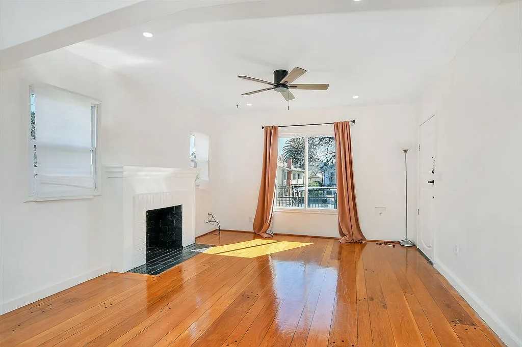 2439 89th Ave - Photo 5 of 23