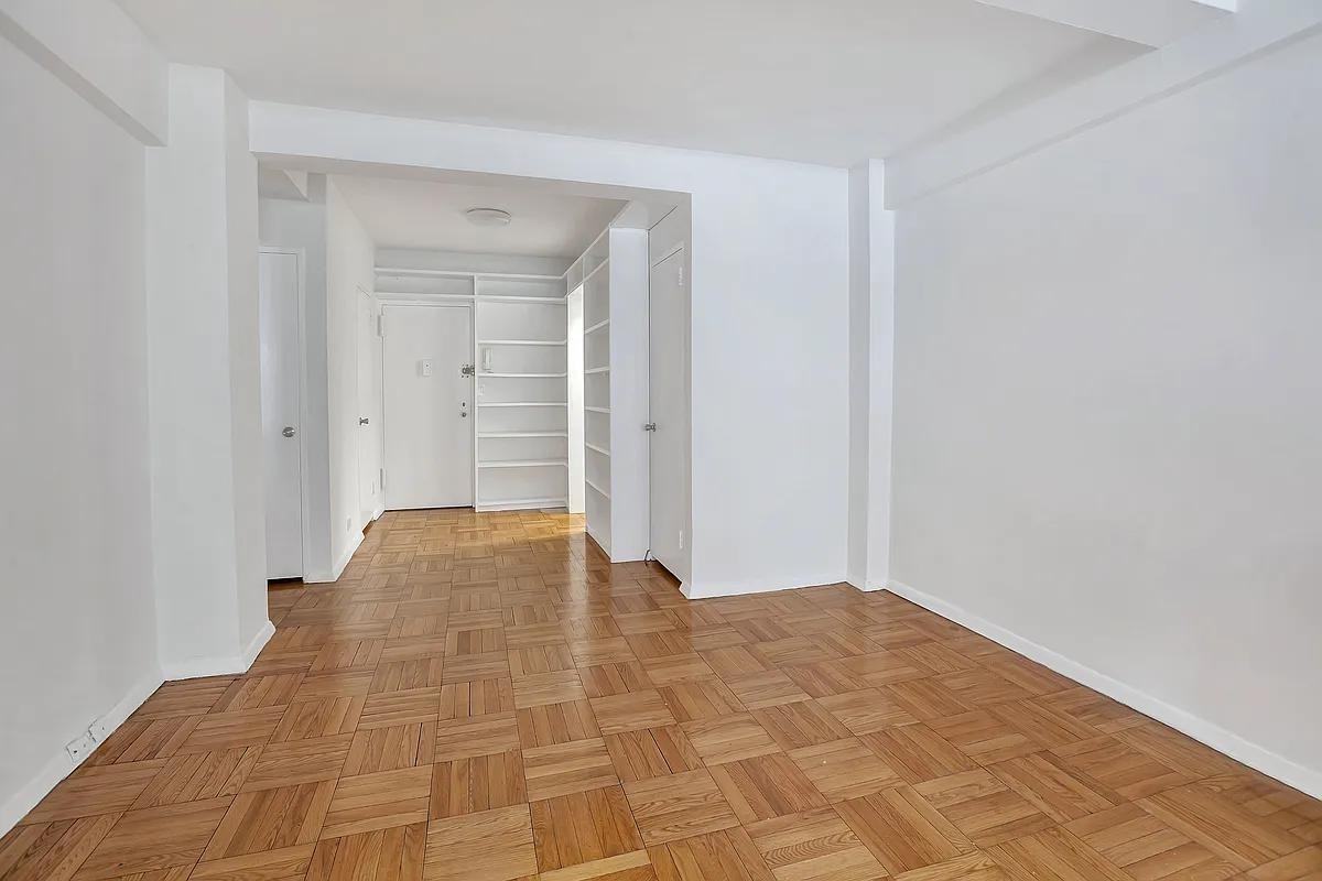 30 E 37th St #5K - Photo 7 of 10