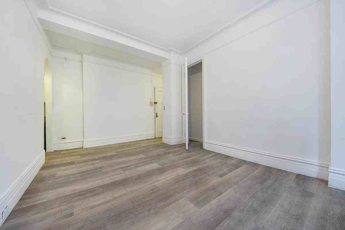 500 W End Ave #1F - Photo 7 of 10