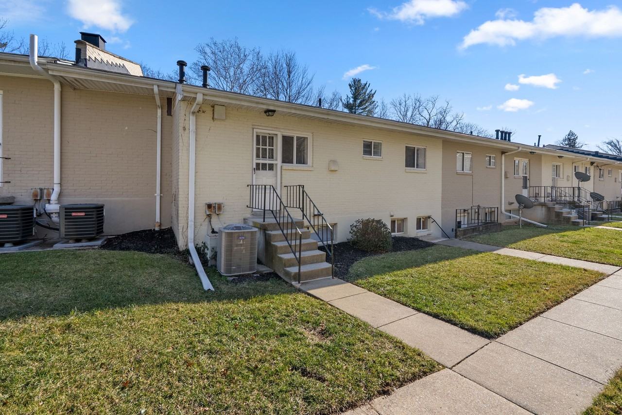 6118 Northwood Dr #B - Photo 5 of 14