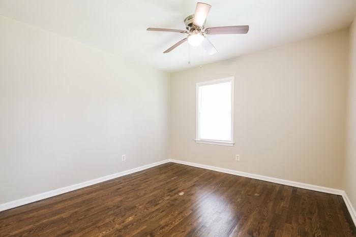 1695 Valencia Rd - Photo 5 of 17