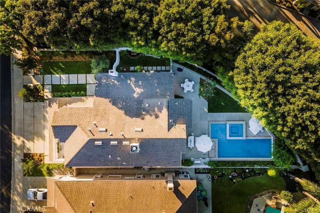 2 Westcliff - Photo 2 of 50