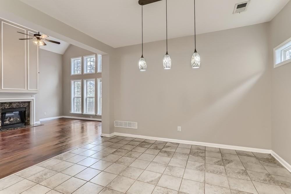 2605 Gateview Ct - Photo 7 of 30