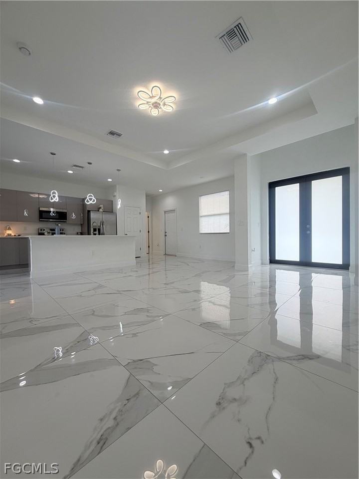 3804 40th St Sw - Photo 4 of 27