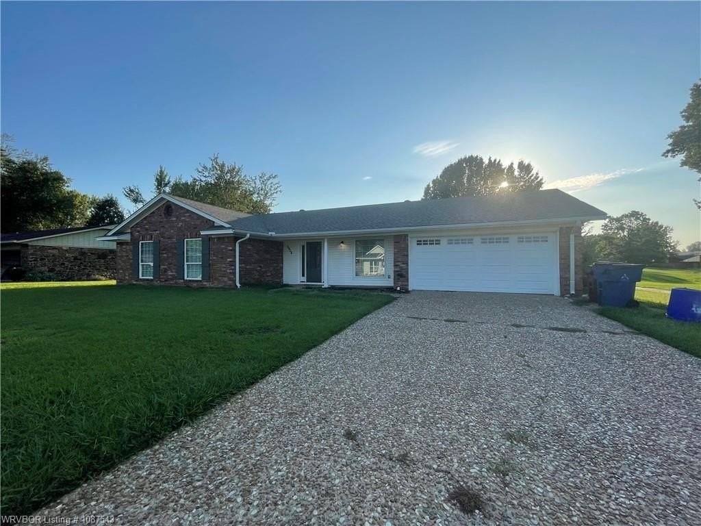 8908 Stoney Hedge Dr - Photo 3 of 35