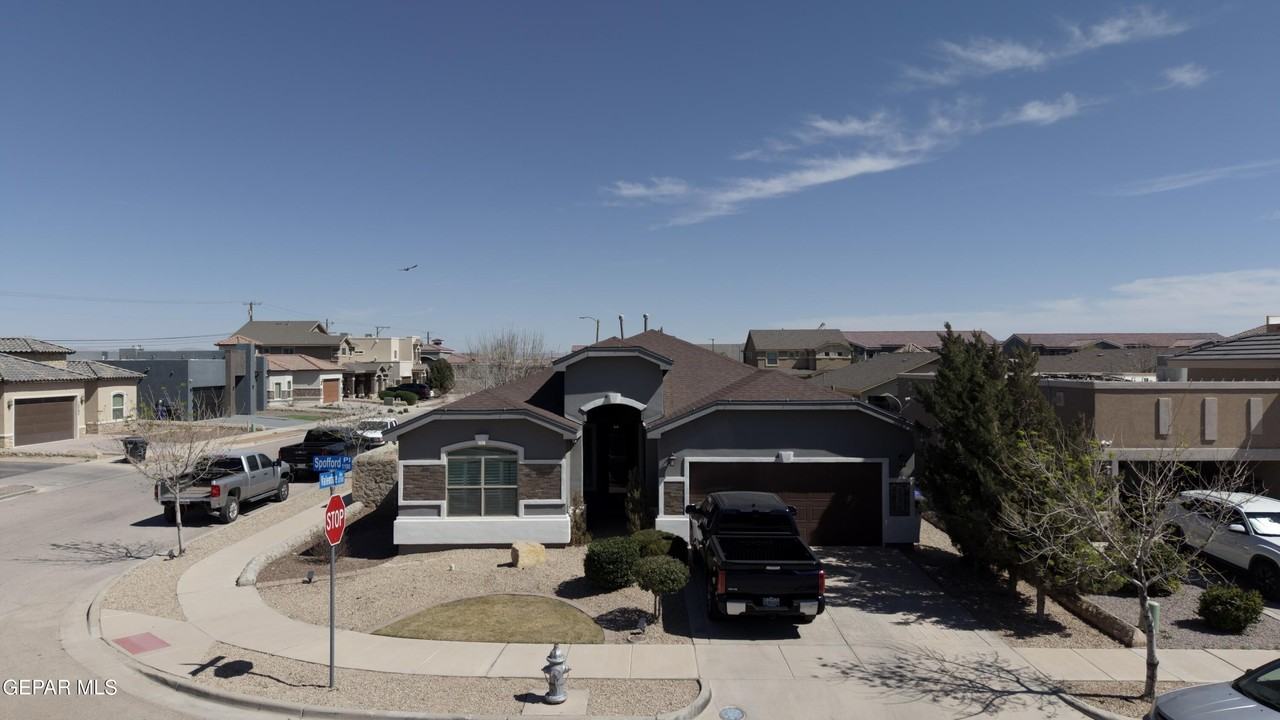 1180 Spofford Pl - Photo 2 of 32