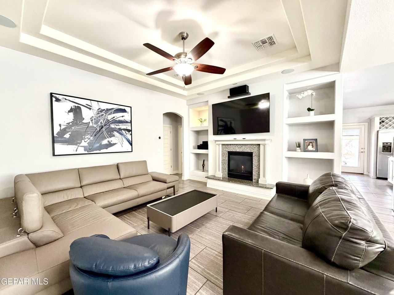 1180 Spofford Pl - Photo 7 of 32