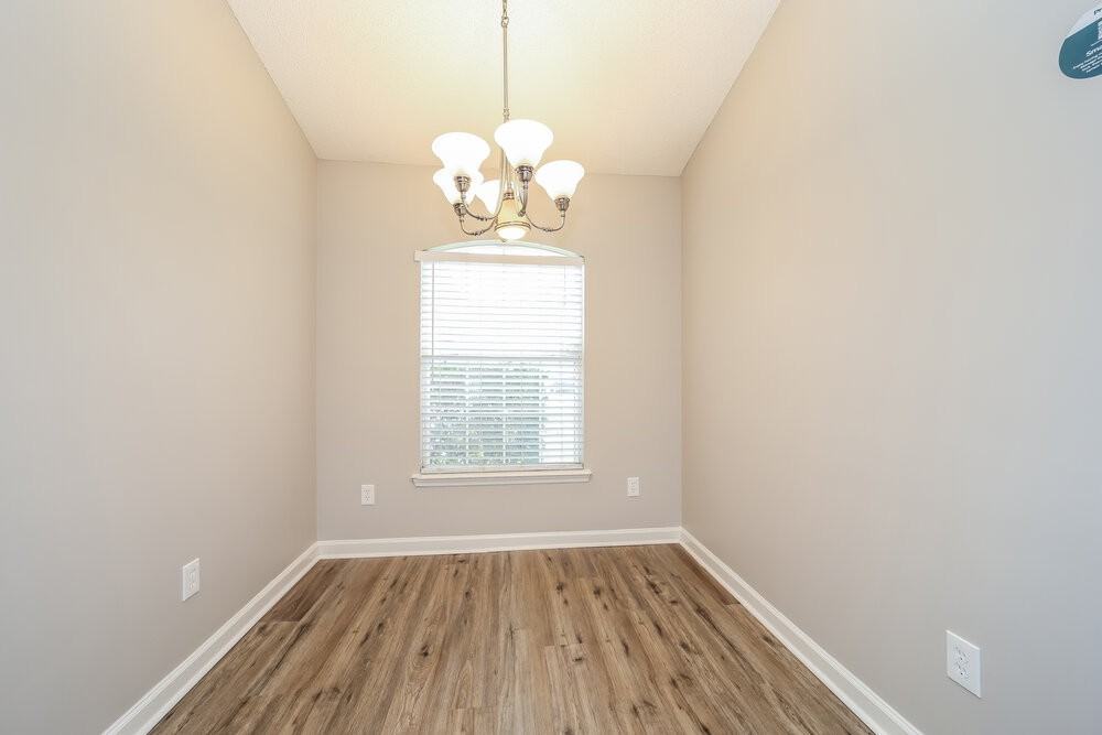 440 Sanwick Dr - Photo 6 of 16