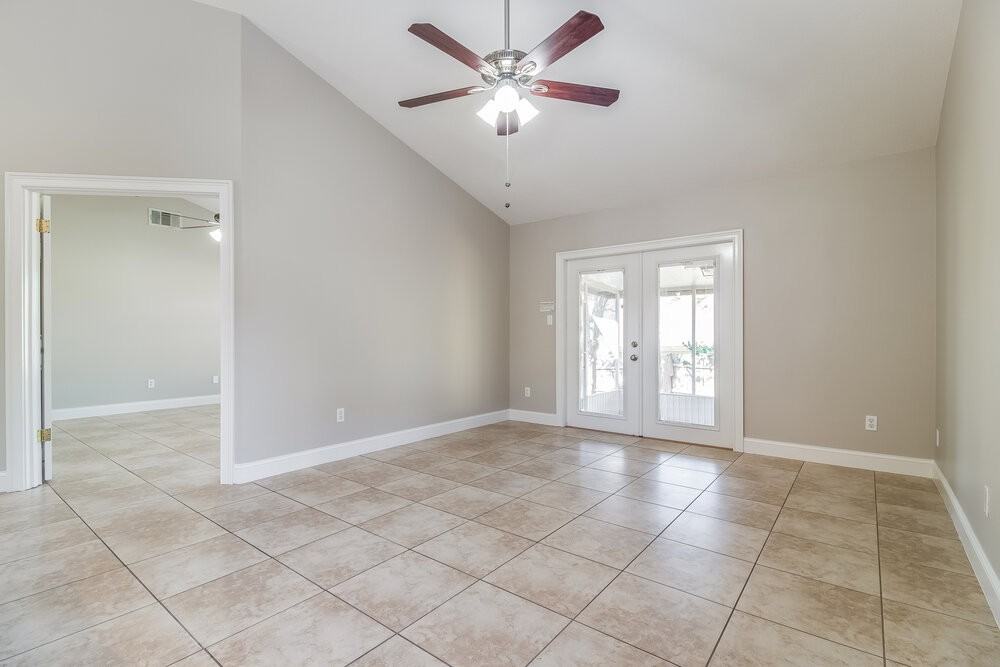 2223 Barkwood Ct - Photo 3 of 16