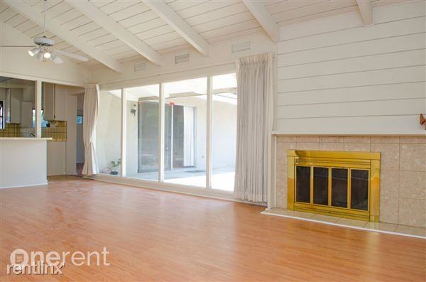 1085 Judson Dr - Photo 3 of 17