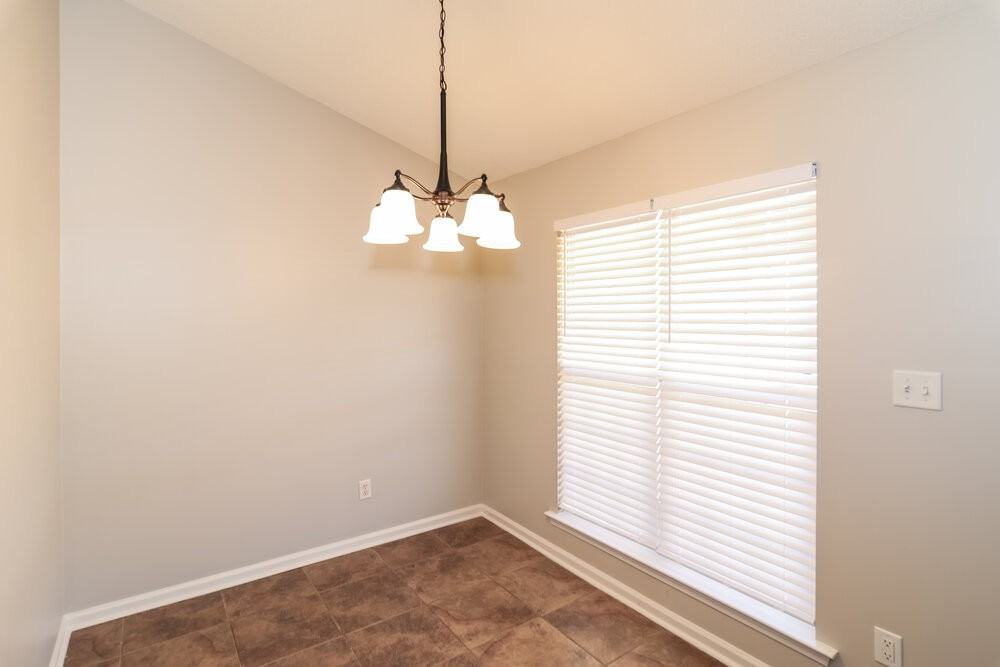 10333 Cottage Oaks Dr - Photo 4 of 15