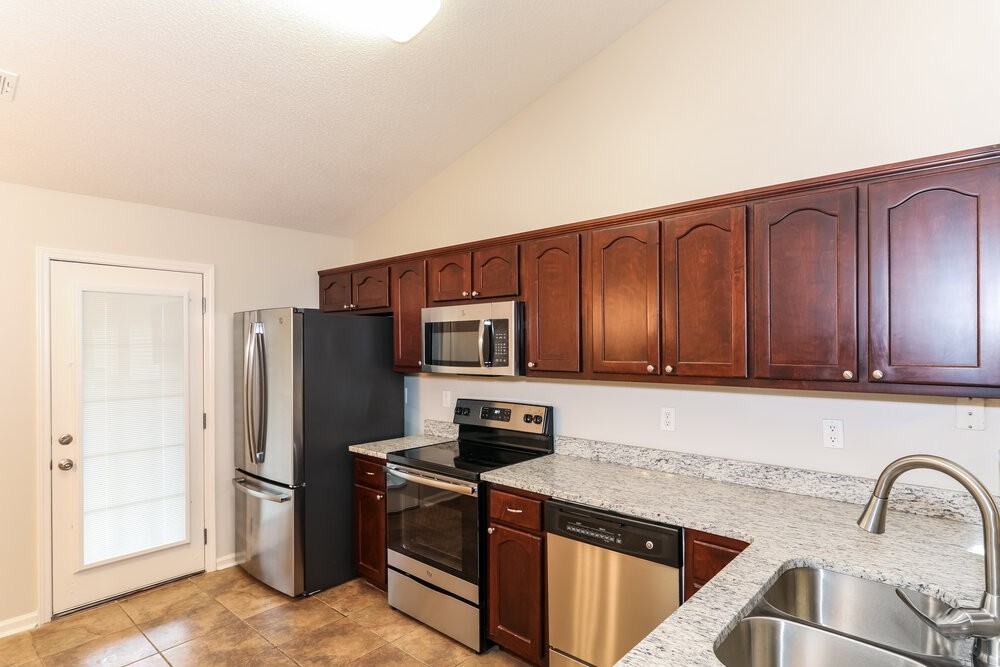 10333 Cottage Oaks Dr - Photo 5 of 15