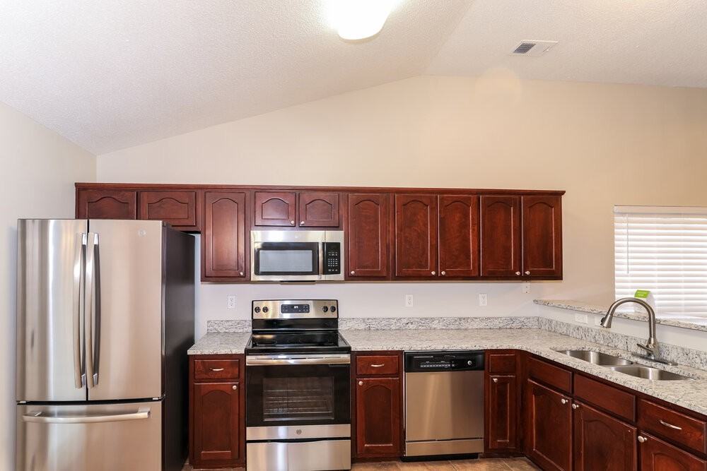 10333 Cottage Oaks Dr - Photo 6 of 15