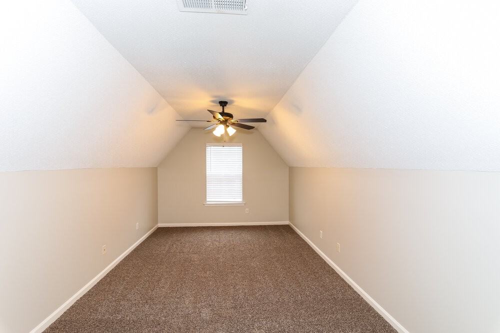 10333 Cottage Oaks Dr - Photo 7 of 15