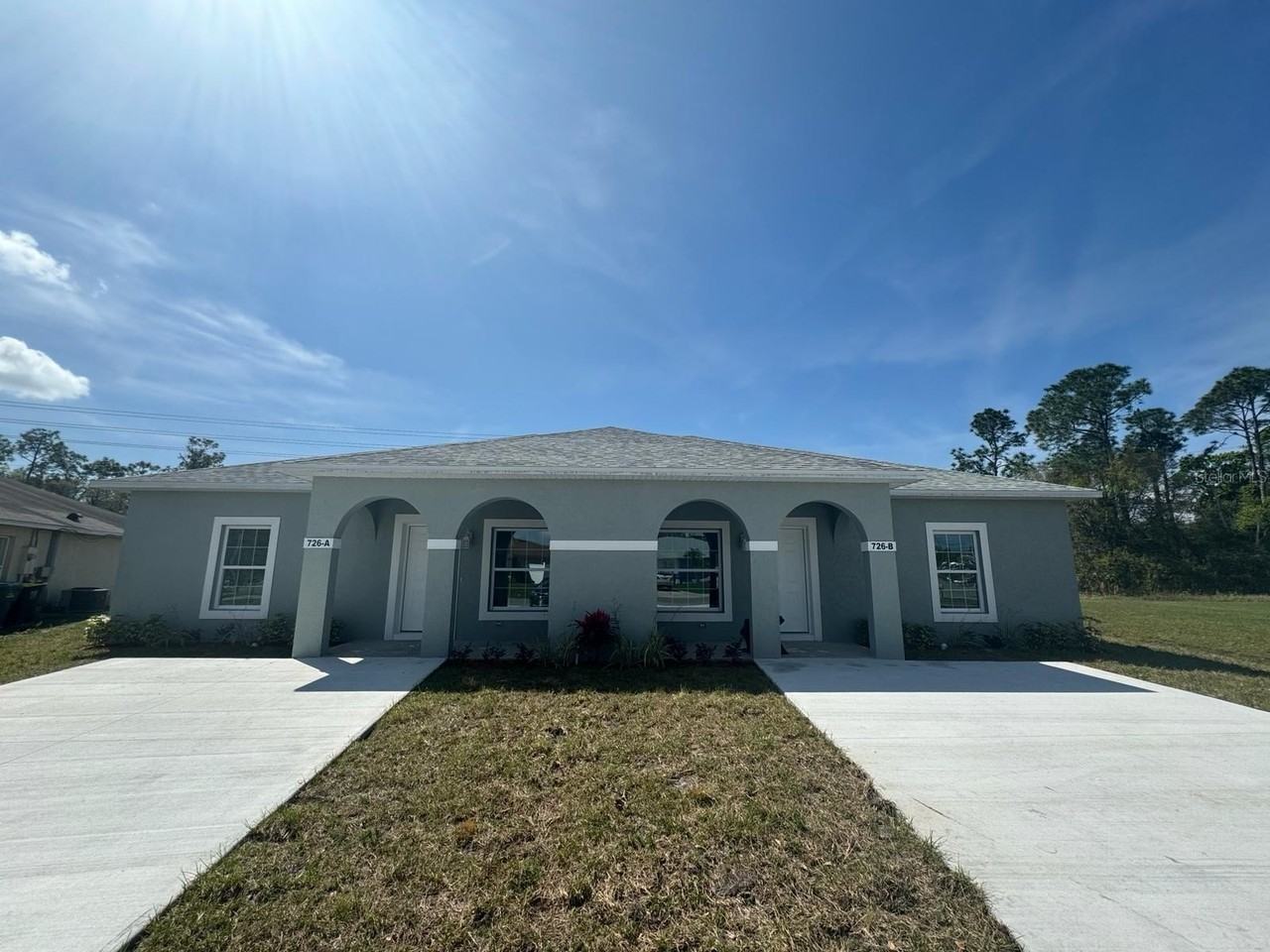 726 Bobcat Ct #B - Photo 2 of 19