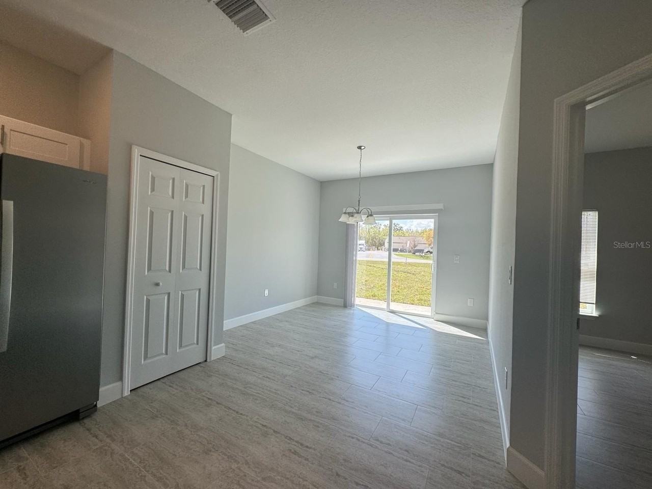 726 Bobcat Ct #B - Photo 5 of 19