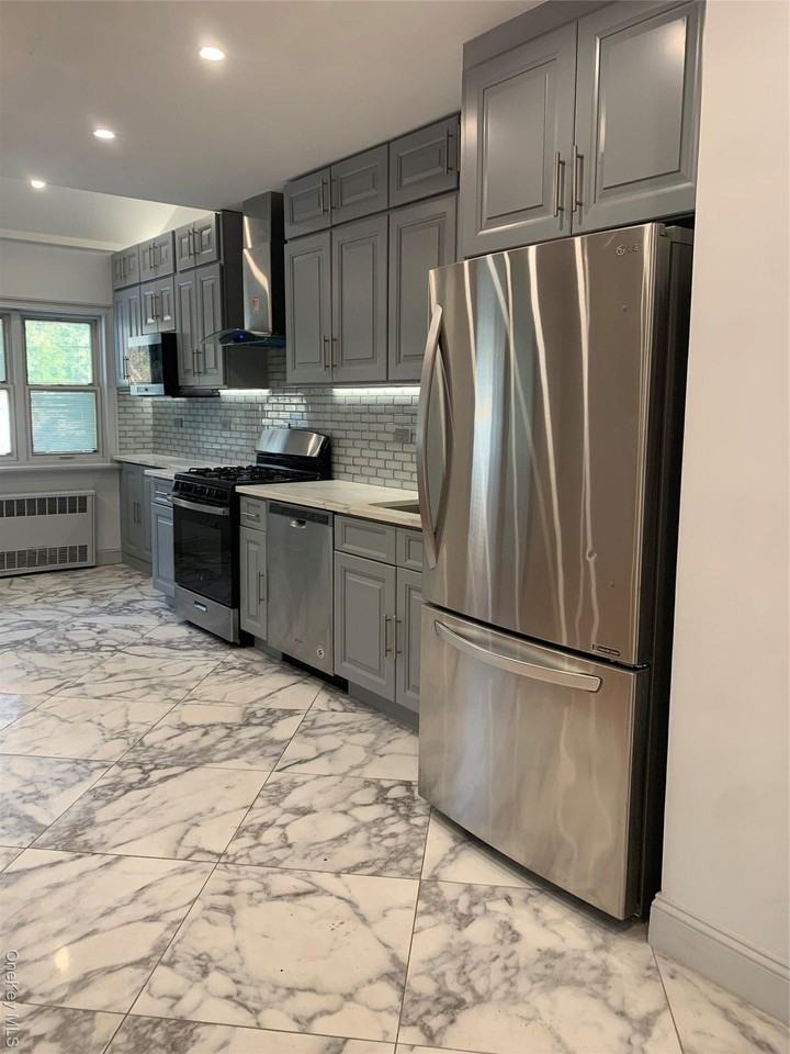 6543 Alderton St - Photo 3 of 5