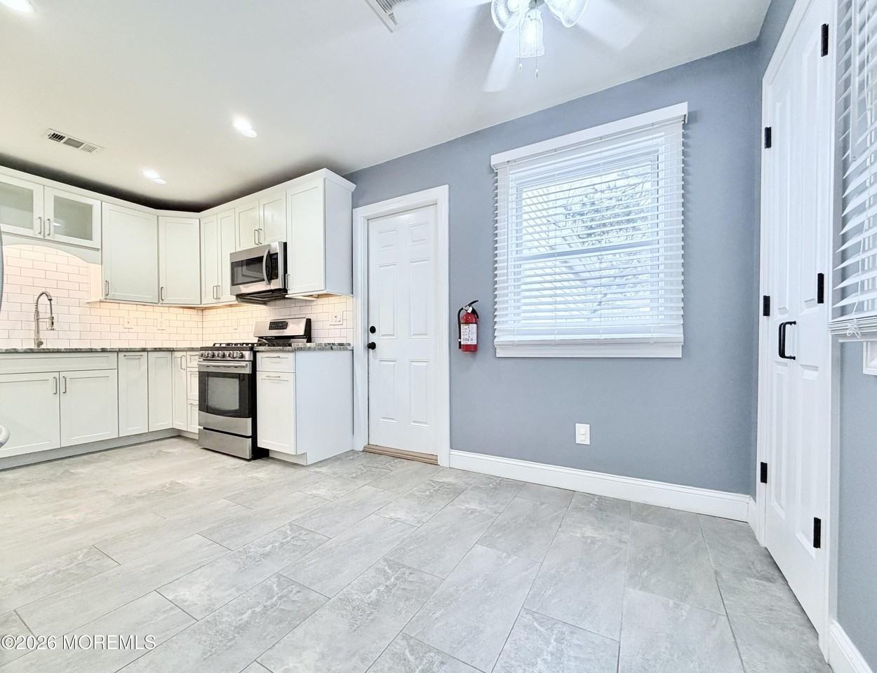 7 Longfellow Ct - Photo 5 of 27