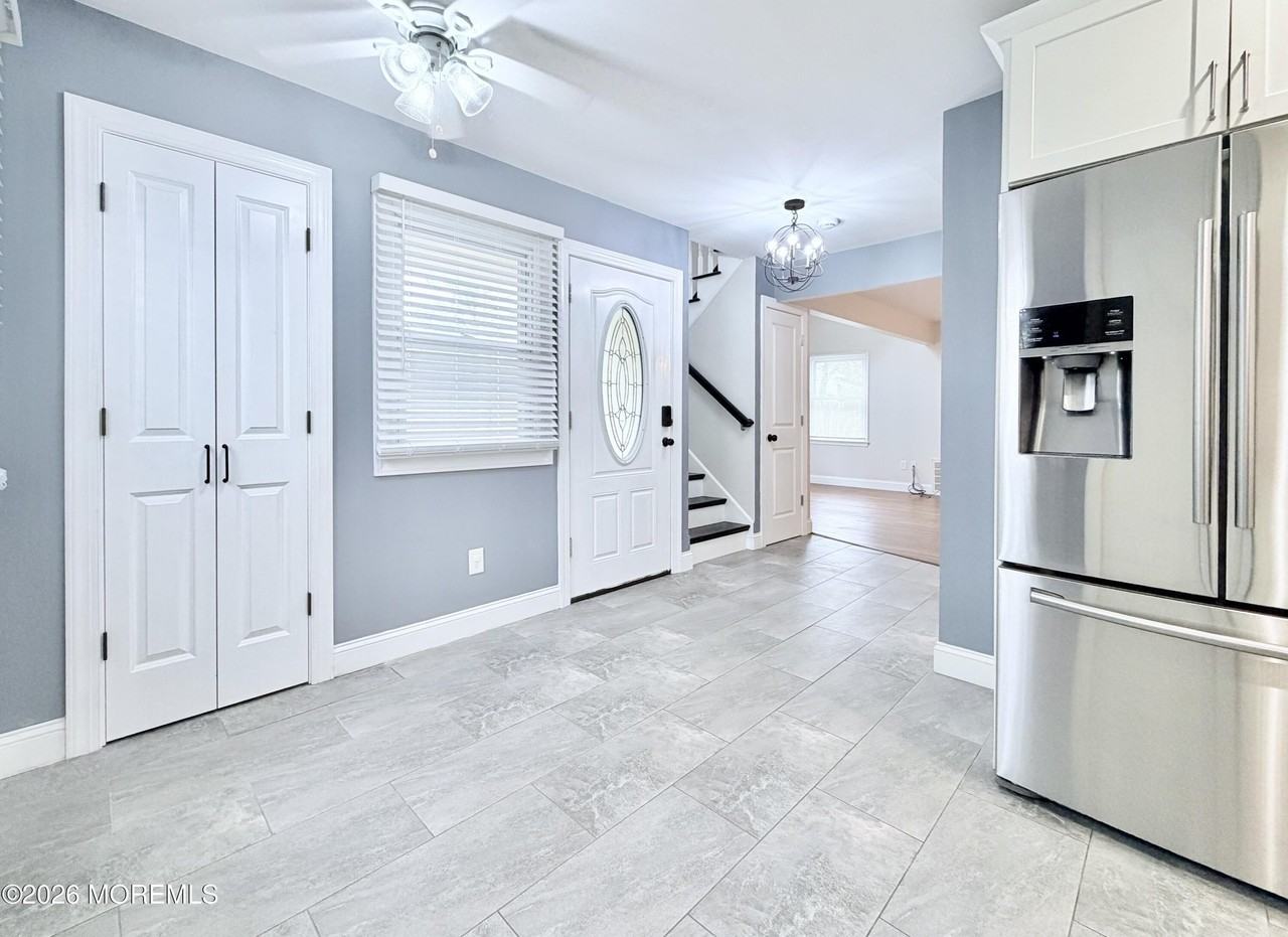 7 Longfellow Ct - Photo 6 of 27