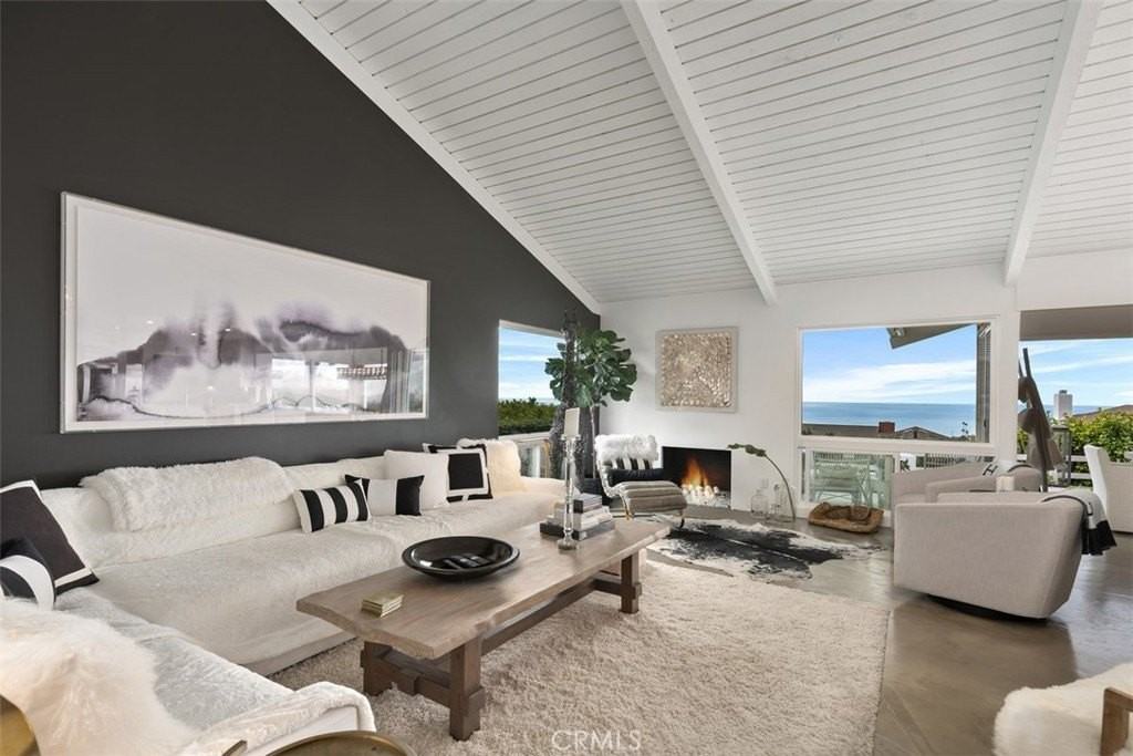 31677 Crystal Sands Dr - Photo 3 of 16