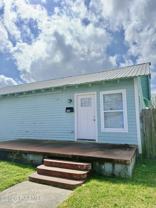 1002 E Simcoe St - Photo 1 of 1