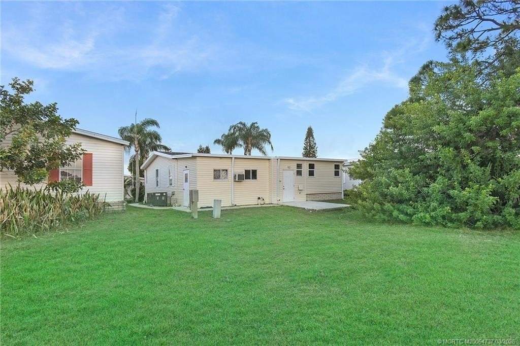 7073 Se Birchwood Ln - Photo 5 of 50