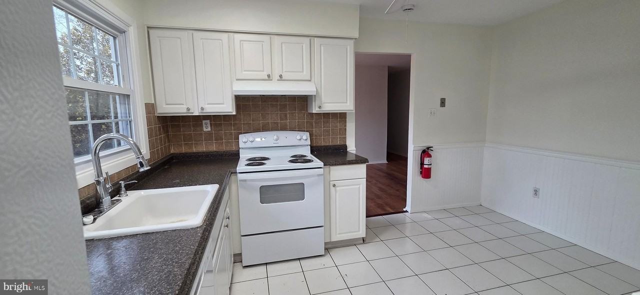 10 Gardenbrook Ln - Photo 5 of 14