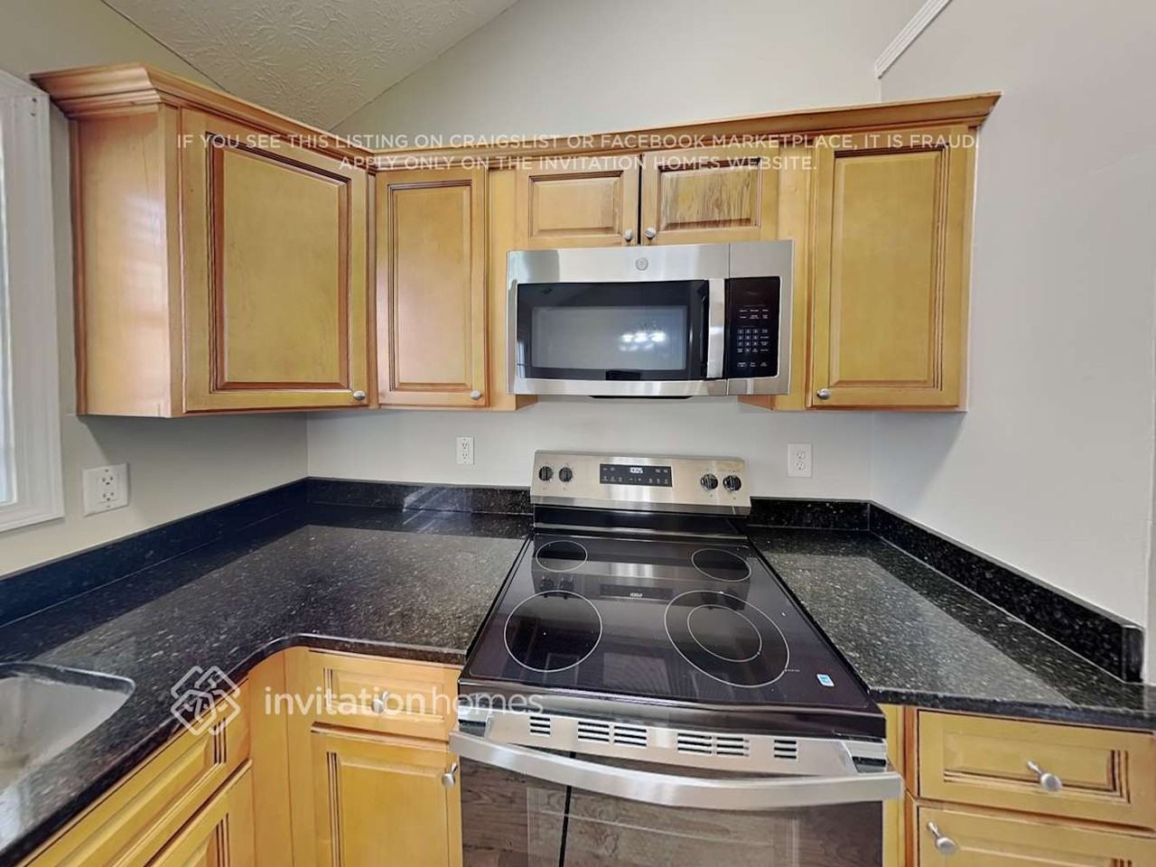 4835 Daintree Ct - Photo 6 of 16