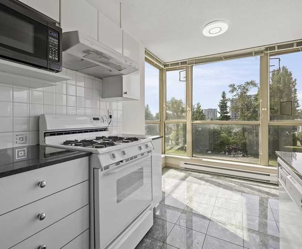 8200 Saba Road - Photo 3 of 16