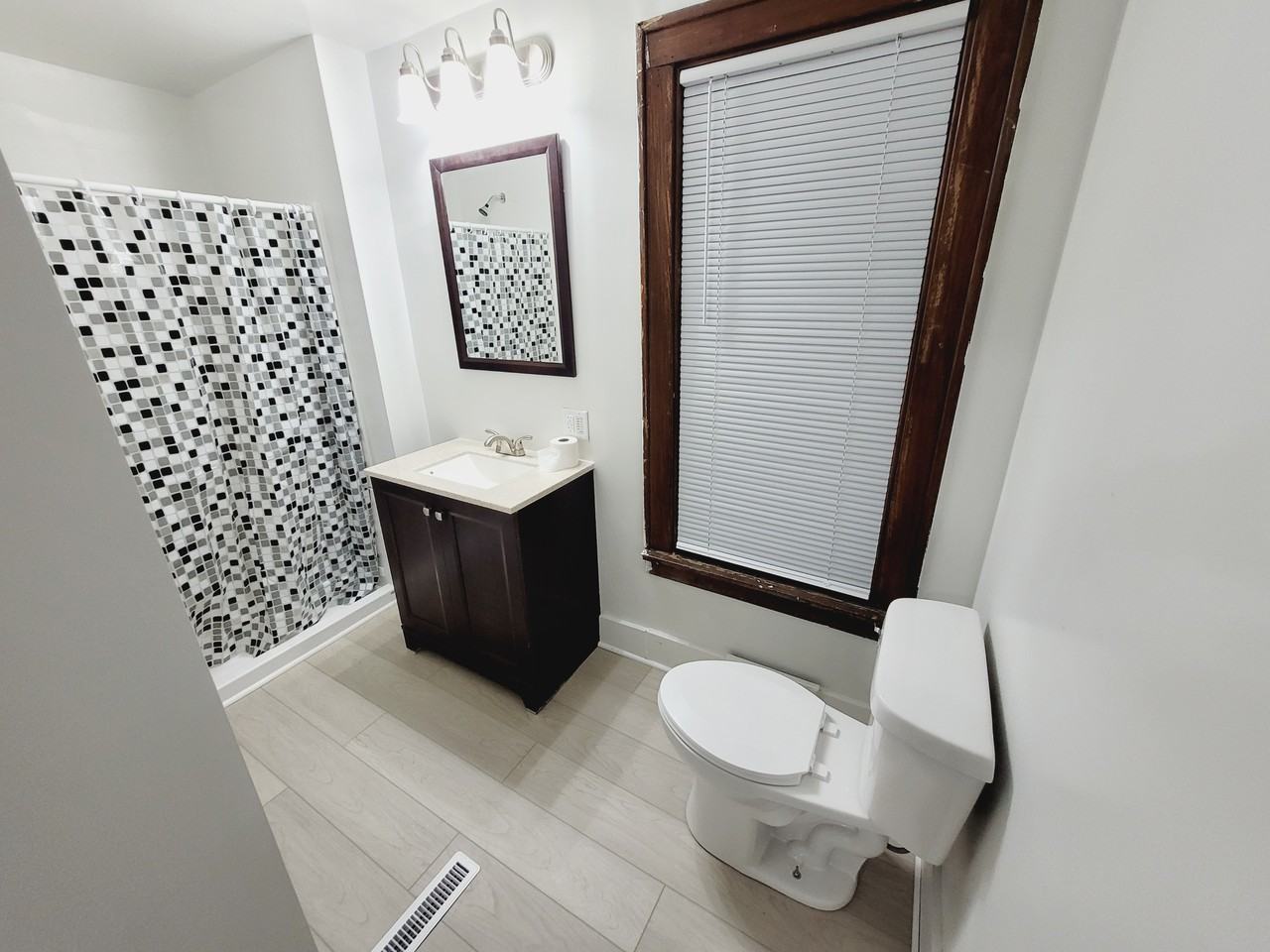 223 W Dutton St #1 - Photo 6 of 6