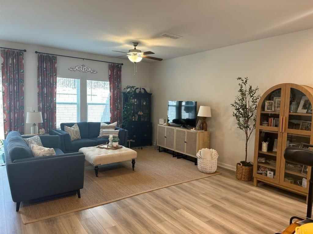 108 Cedar Ln - Photo 3 of 16